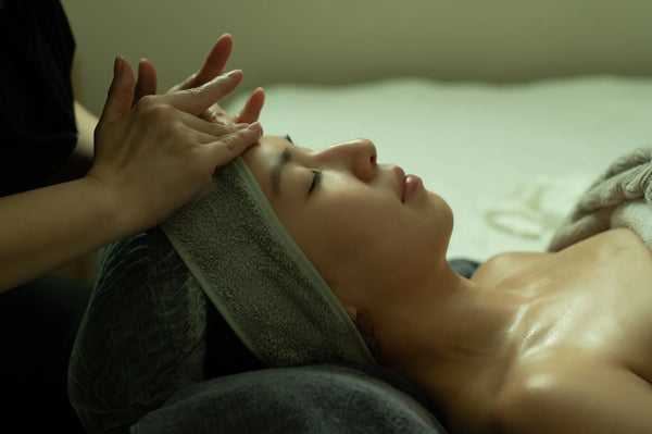 What to Expect at Your First At-Home Facial Appointment
