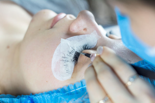 Lash Love: The Ultimate Guide to Lash Extensions