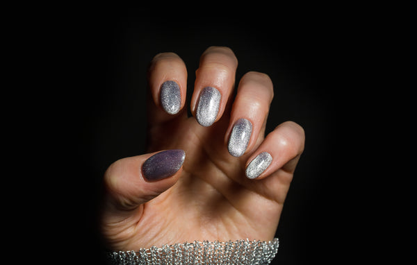 What are Cat-Eye Nails?