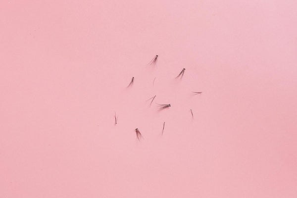 Can you safely remove eyelash extensions at home?